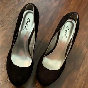 Black wedge suede shoes super comfy!